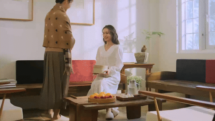 「PLOY PAILIN珠宝」节日主题视觉全案