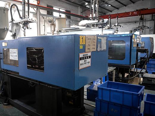 中山泽邦注塑厂机械设备组图