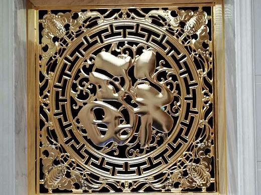 铜屏风玄关 悄悄看中了它