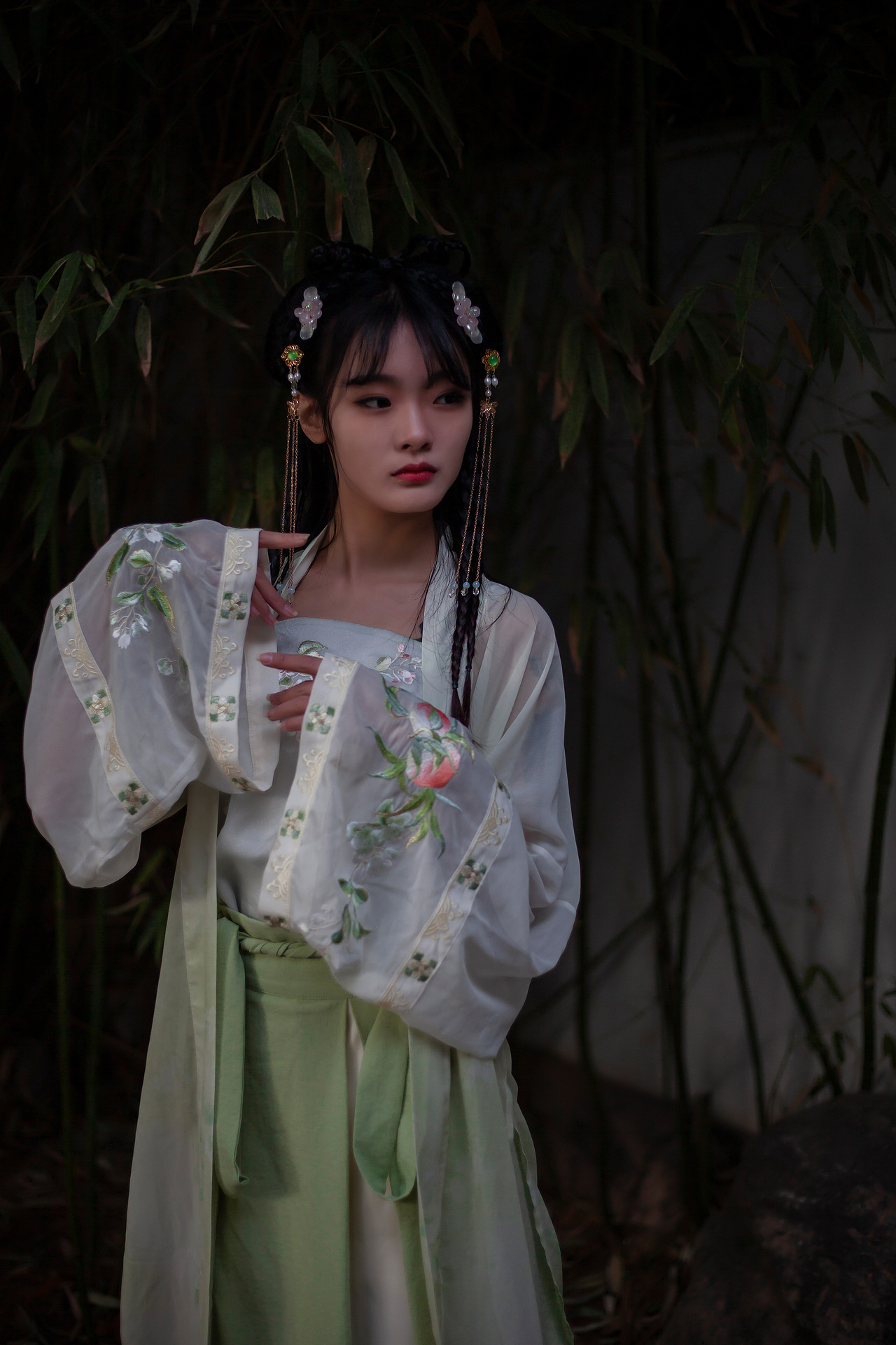 宋制汉服写真（图ZMjUyMjYwMDY4） - 人像摄影 - 站酷设计师习文练武好少年原创素材 - 站酷ZCOOL