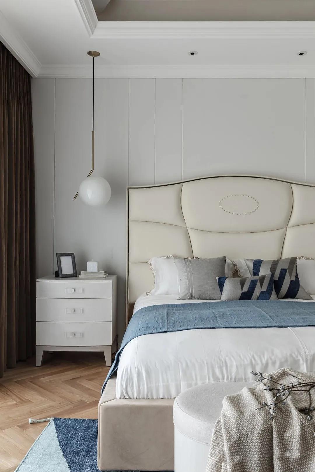 Riverside new world | 河畔新世界