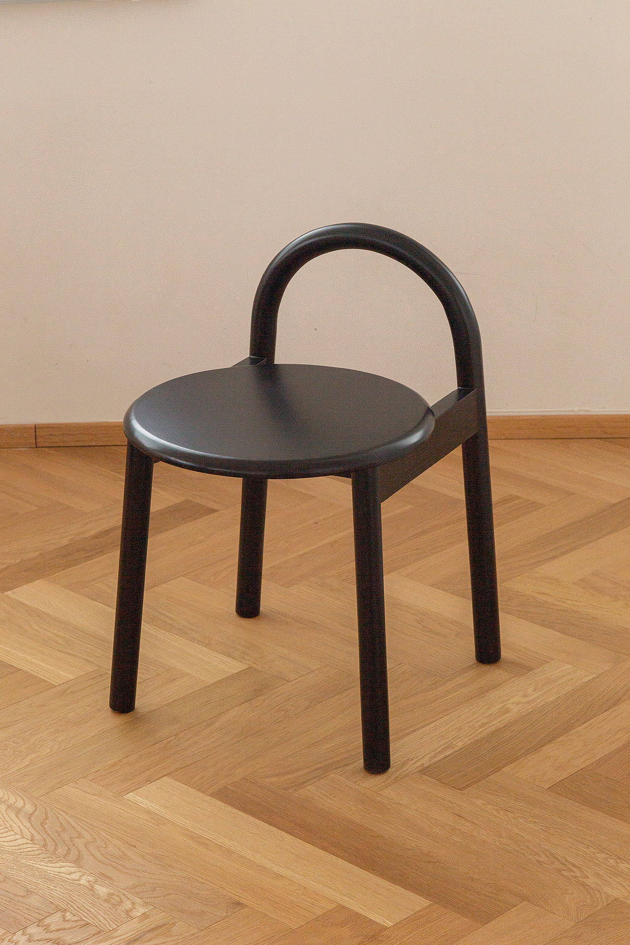 半圆凳子（图ZMjk4ODM4MjQ4） - 其他工业/产品 - 站酷设计师川田野产品新闻发原创素材 - 站酷ZCOOL