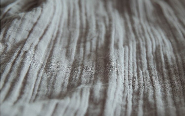 韵文原创设计 半身裙 感觉很旧的老棉布 鎏金