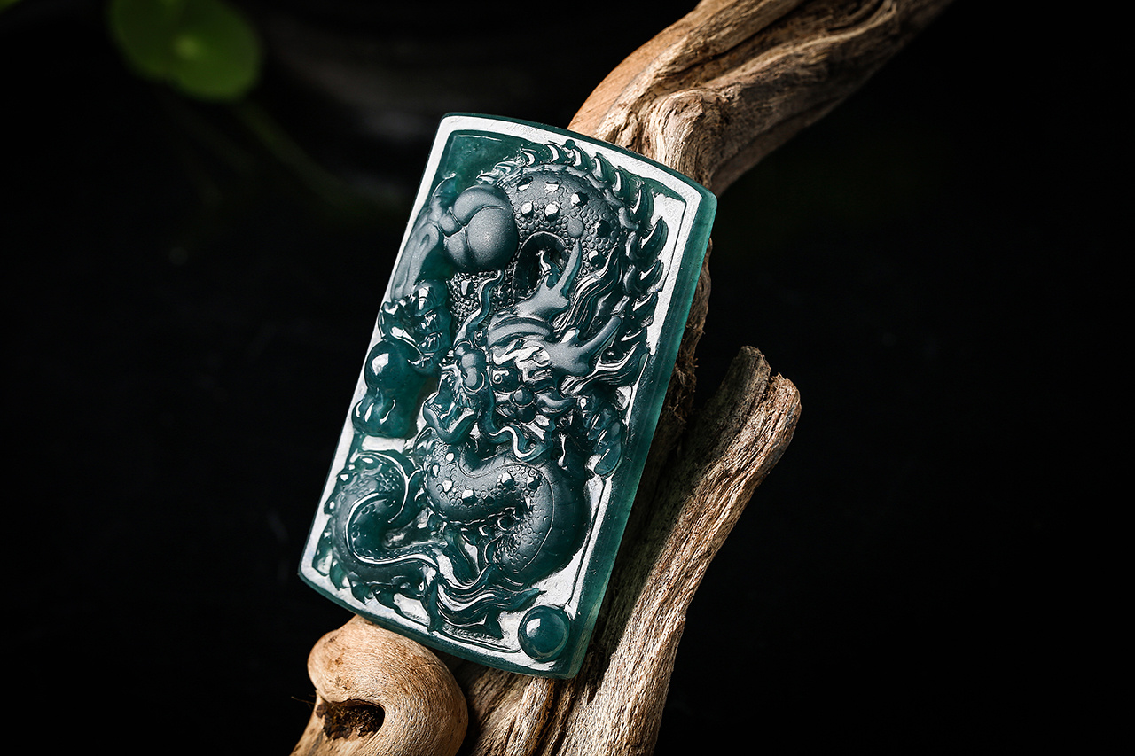 翡翠龙牌