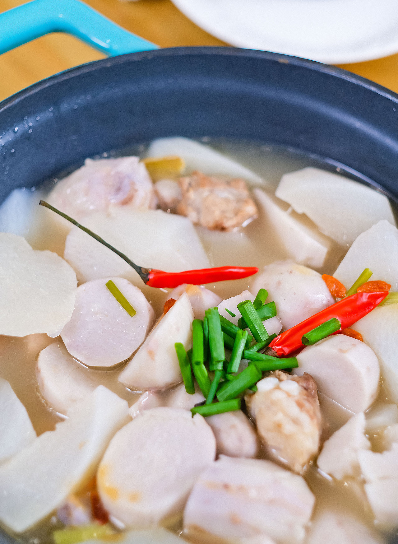 餐桌美食发了个