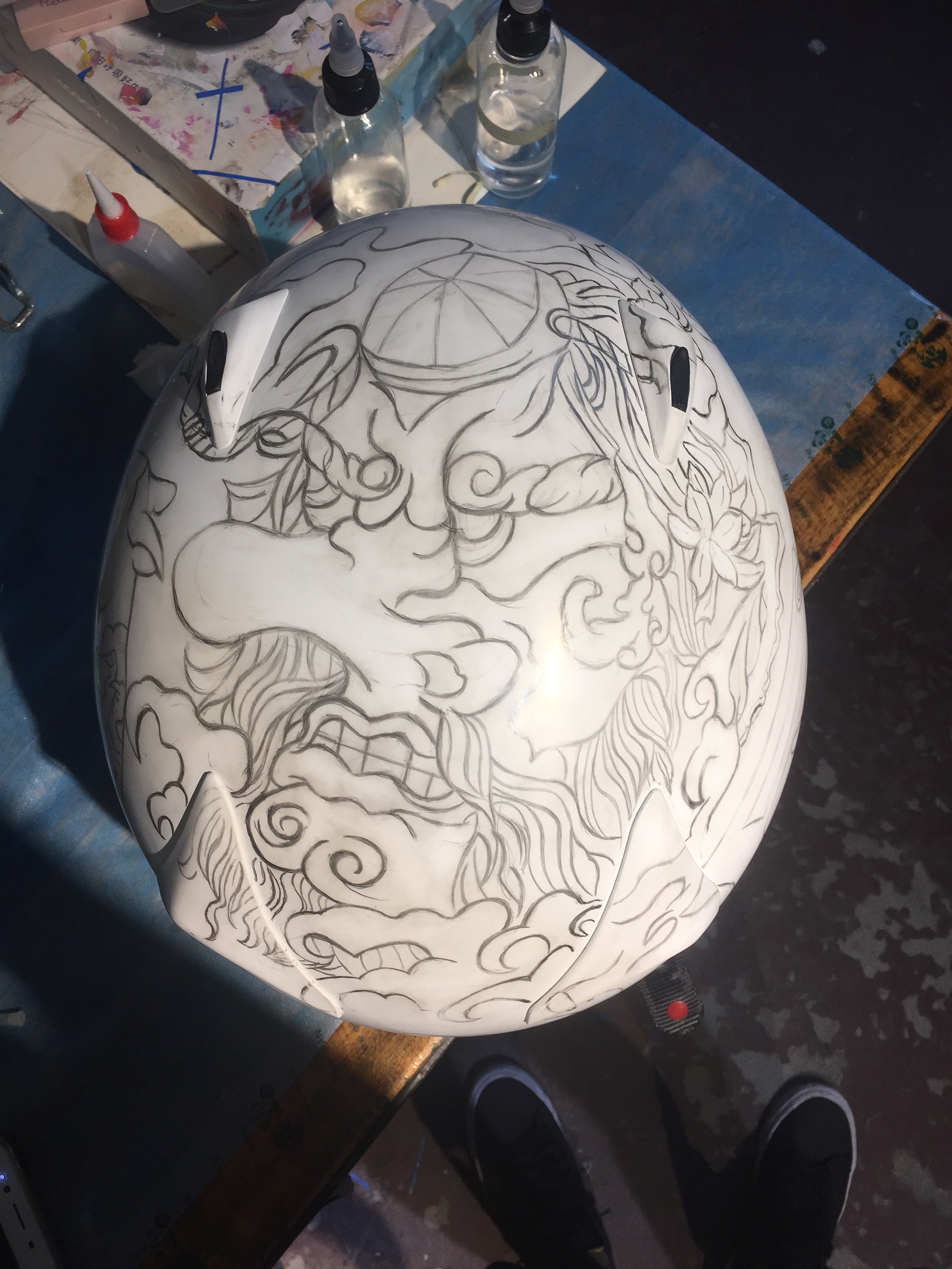 头盔彩绘涂装完成