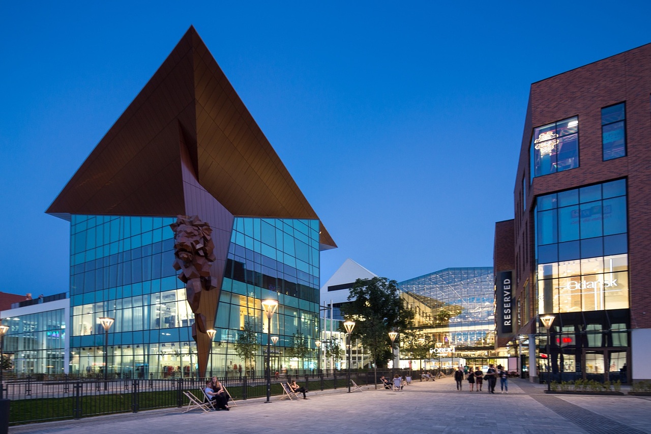 现代化购物中心,重塑历史街区:格但斯克集市