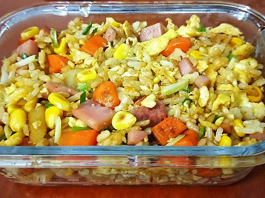 炒飯（個人主頁-ZNDMyMDgwMjg=） - 產(chǎn)品攝影 - 站酷設(shè)計師芯聲原創(chuàng)素材 - 站酷ZCOOL