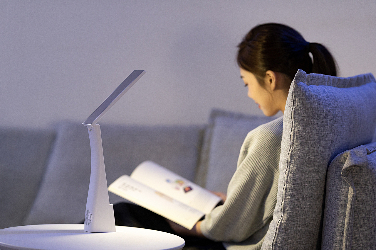 品牌案例丨三合一桌面台灯