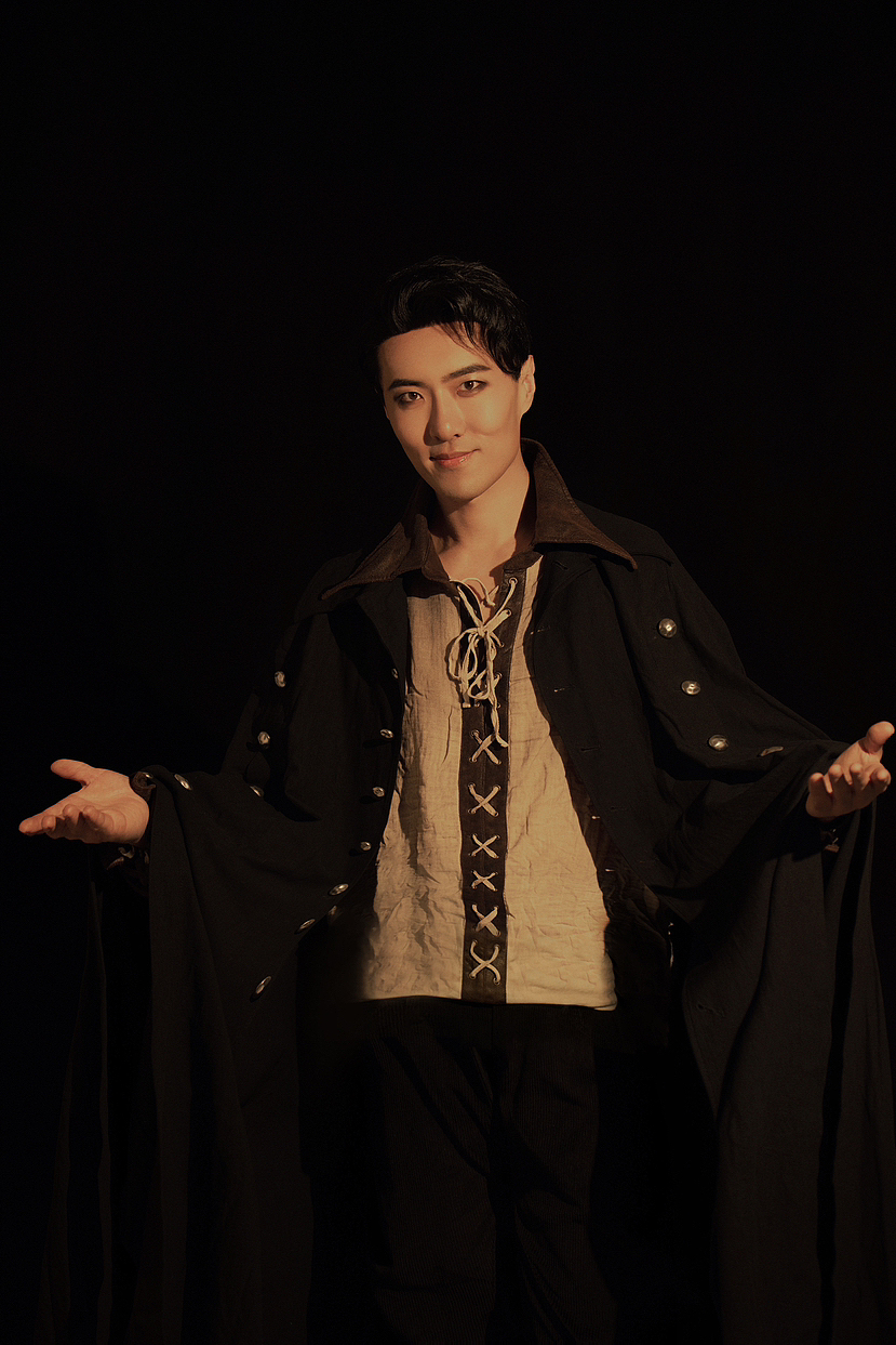 上海话剧演员肖像修图（图ZMzQwMTk4Mjg4） - 修图/后期 - 站酷设计师修图师野子原创素材 - 站酷ZCOOL