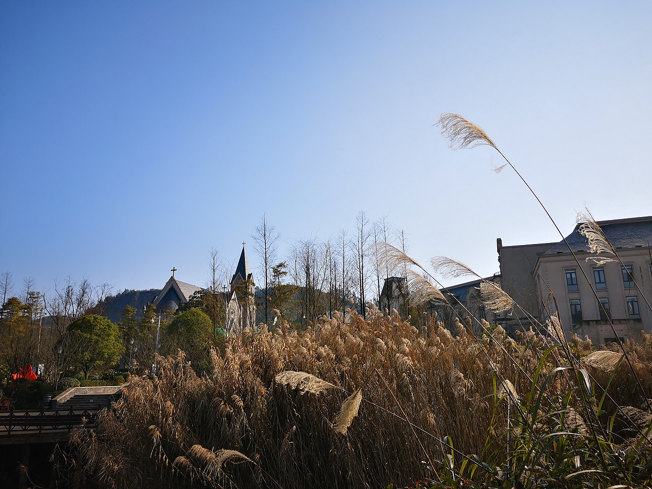 红帽子南川黎香湖皮划艇基地元旦首划（图ZMTQyODYyMTY0） - 风光摄影 - 站酷设计师左I可原创素材 - 站酷ZCOOL