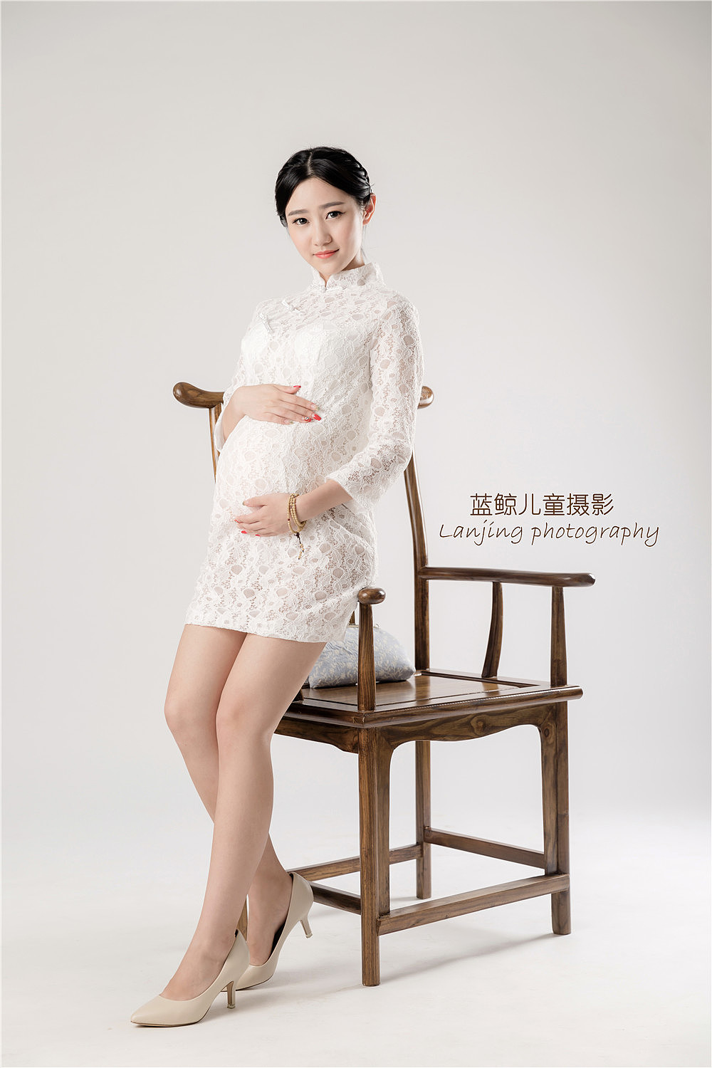 民国大肚旗袍孕妇照