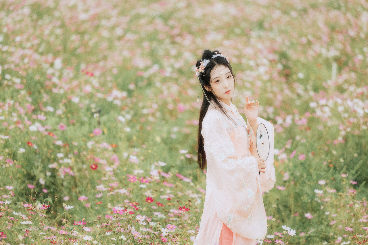 繁花孤影（图ZMjA1ODM1NjY0） - 人像摄影 - 站酷设计师若寒Rock原创素材 - 站酷ZCOOL