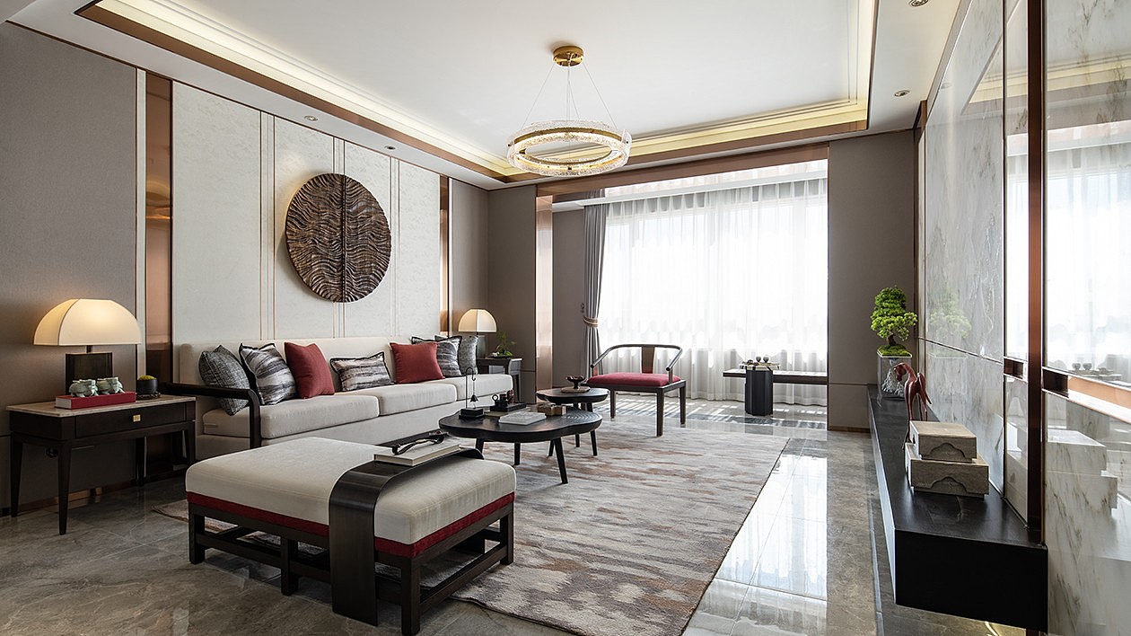 阳光之下,承袭东方典雅