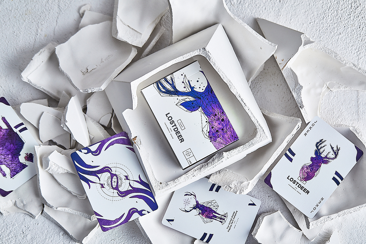 产品摄影-扑克牌-Lost Deer（图ZMTQ4NTg0OTA4） - 产品摄影 - 站酷设计师柏克珀紙品工作室原创素材 - 站酷ZCOOL