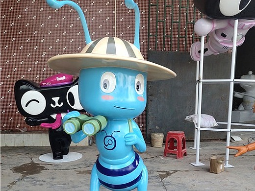 超可爱的玻璃钢蚂蚁卡通雕塑园林蚂蚁主题公园美陈摆件