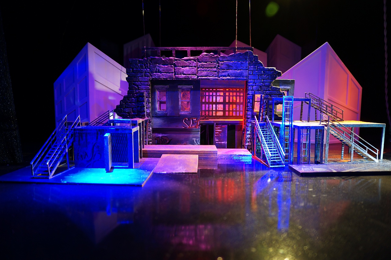 舞美系毕计音乐剧吉屋出租模型设计及定格动画展示