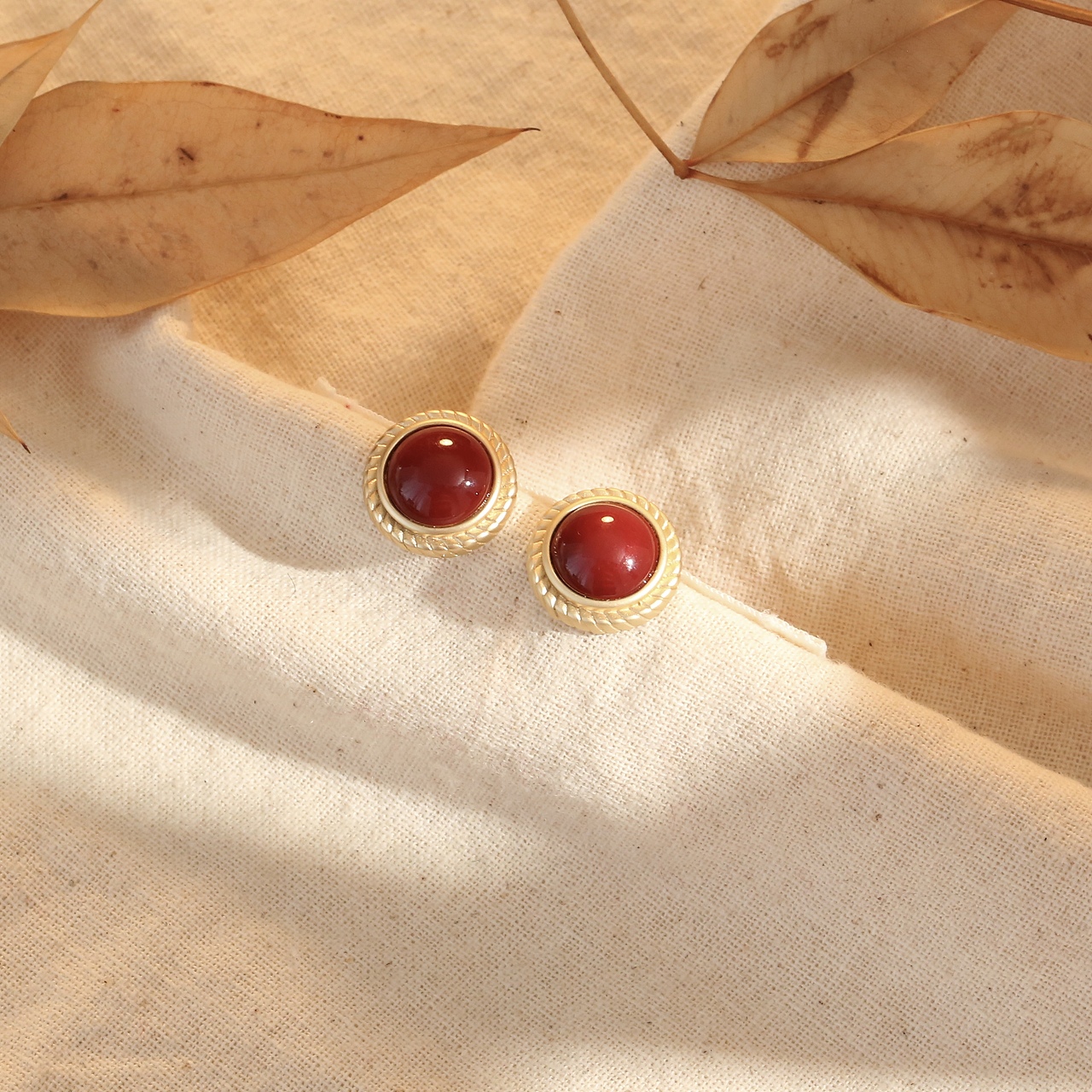 暖色调红色主题首饰拍摄