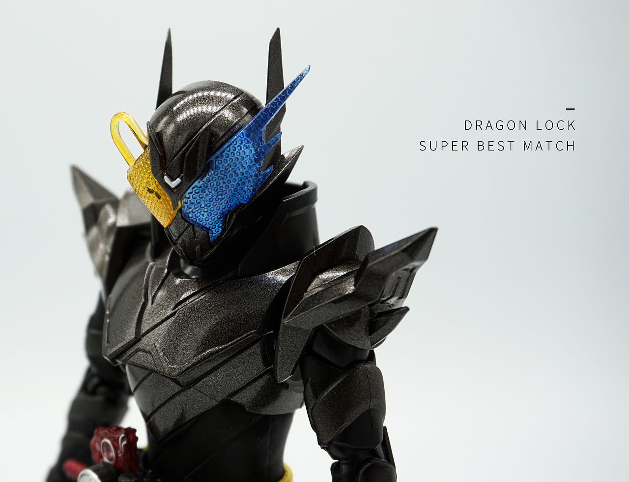 假面骑士metalbuild危险龙锁危险海贼列车shf拍摄