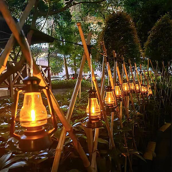 古城亮化营造氛围灯具装置老式步行街景观夜景装饰吊挂（图ZMzQzMzY5ODQw） - 商业空间设计 - 站酷设计师铭星灯光美陈工厂原创素材 - 站酷ZCOOL