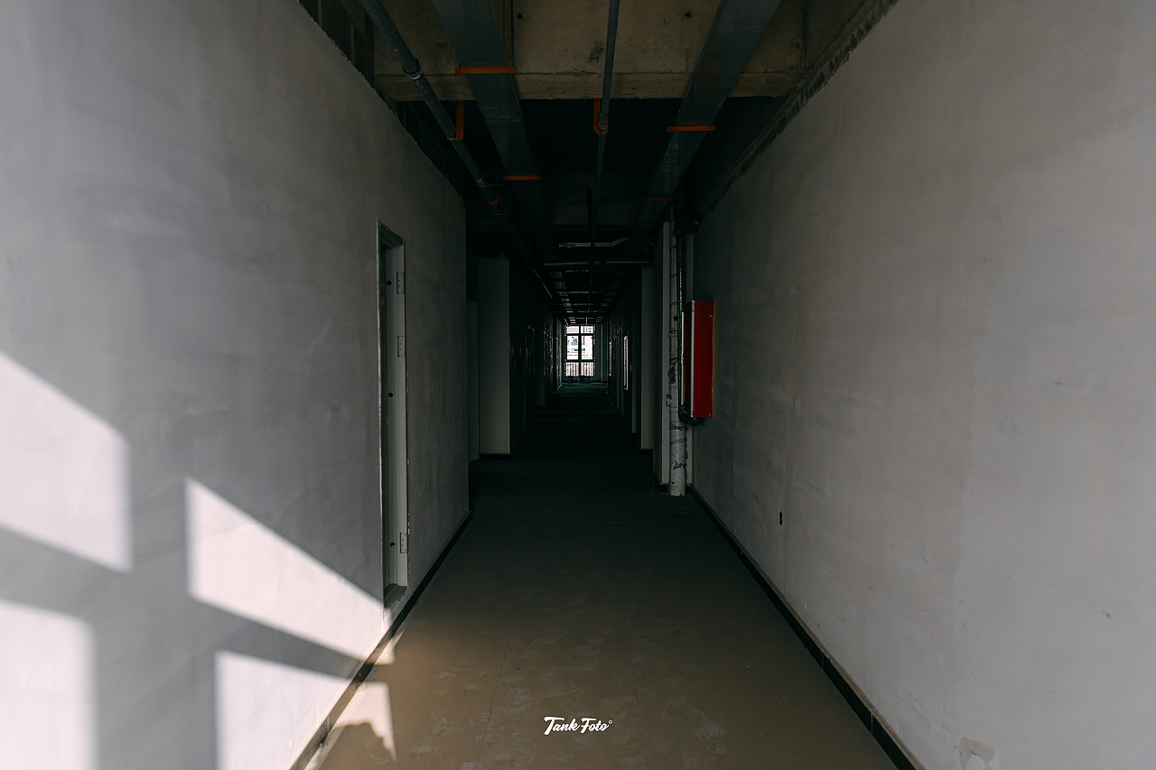 ▌独探燕郊一处烂尾孤楼