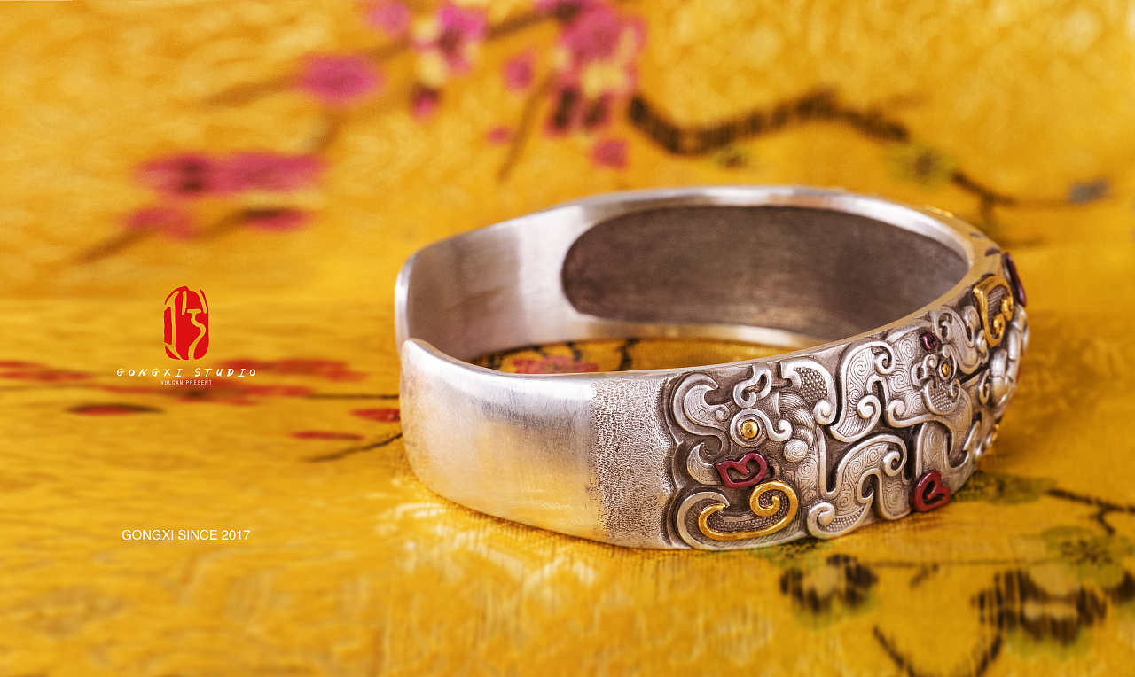 饕餮纹系列夔牛