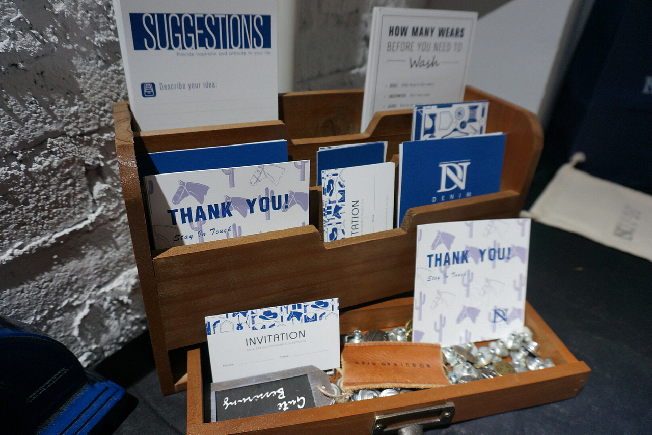 《“Denim”概念商店》 #青春答卷2016# 三峡大学 万津