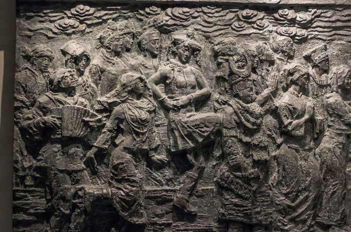 少数民族文化浮雕