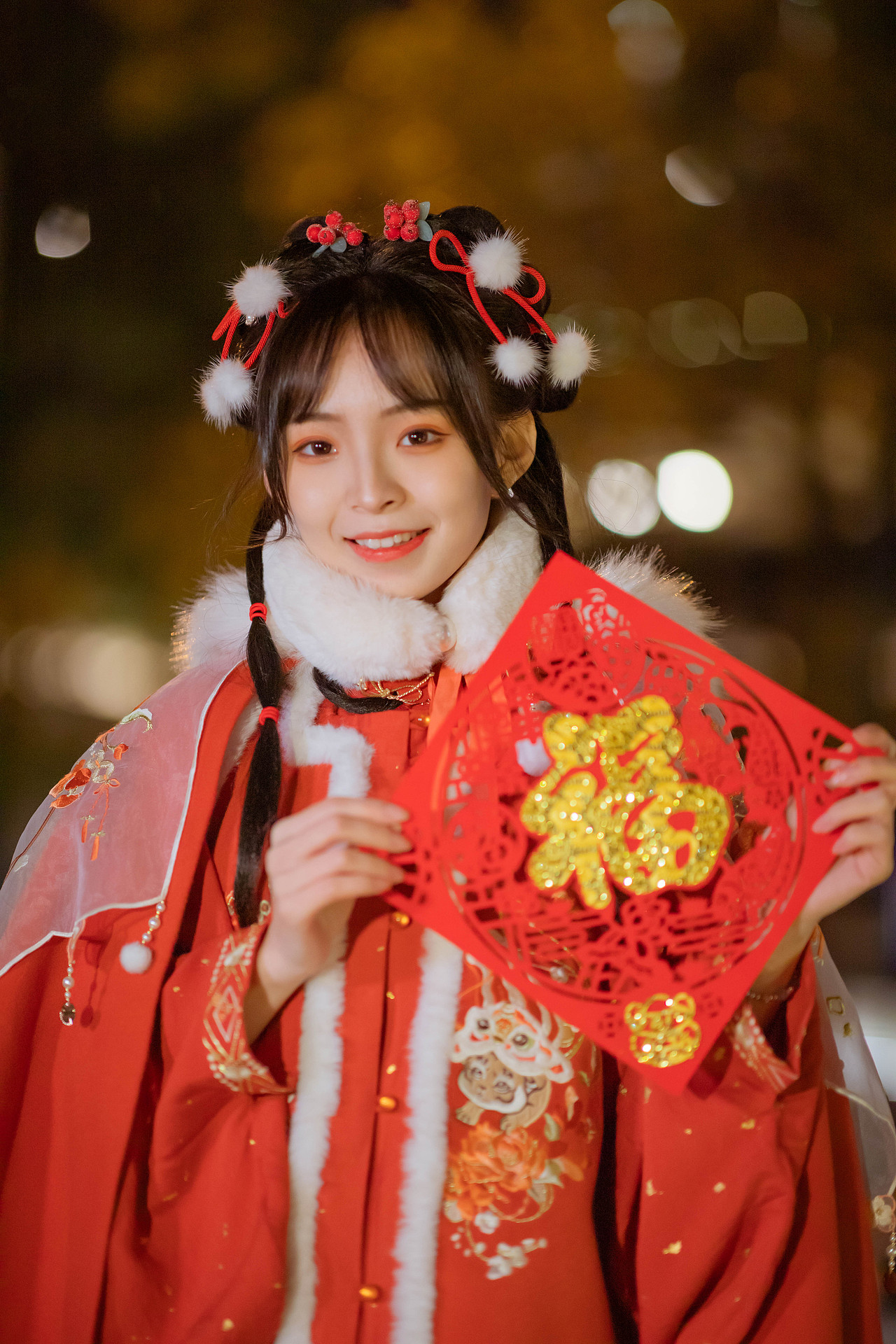 春节夜景汉服写真