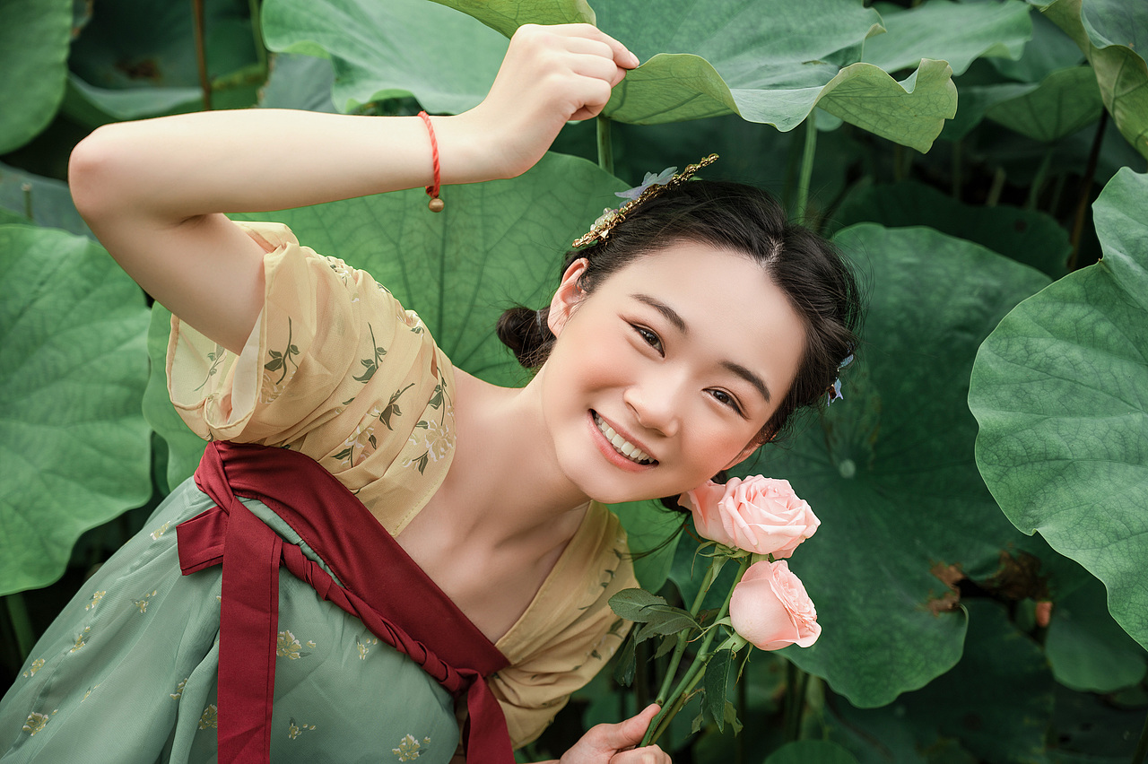 荷花少女 |汉服写真