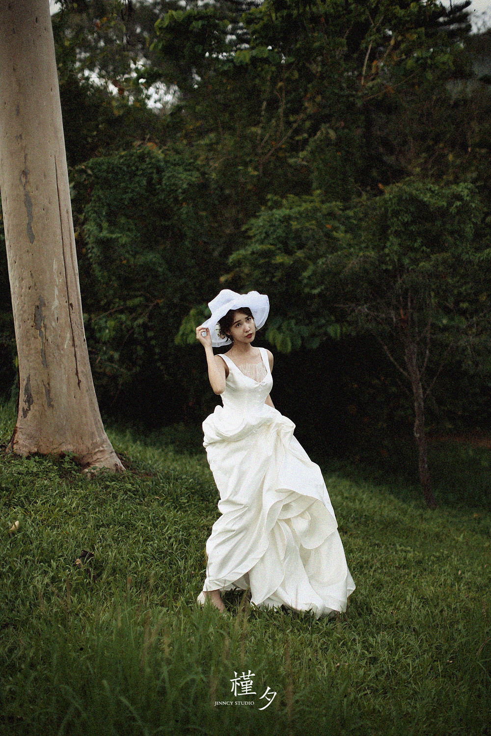 槿夕独立婚纱定制JINNCY设计单品：茉莉（图ZMTYwNjA5NDM2） - 正装/礼服 - 站酷设计师婚纱设计师槿夕原创素材 - 站酷ZCOOL