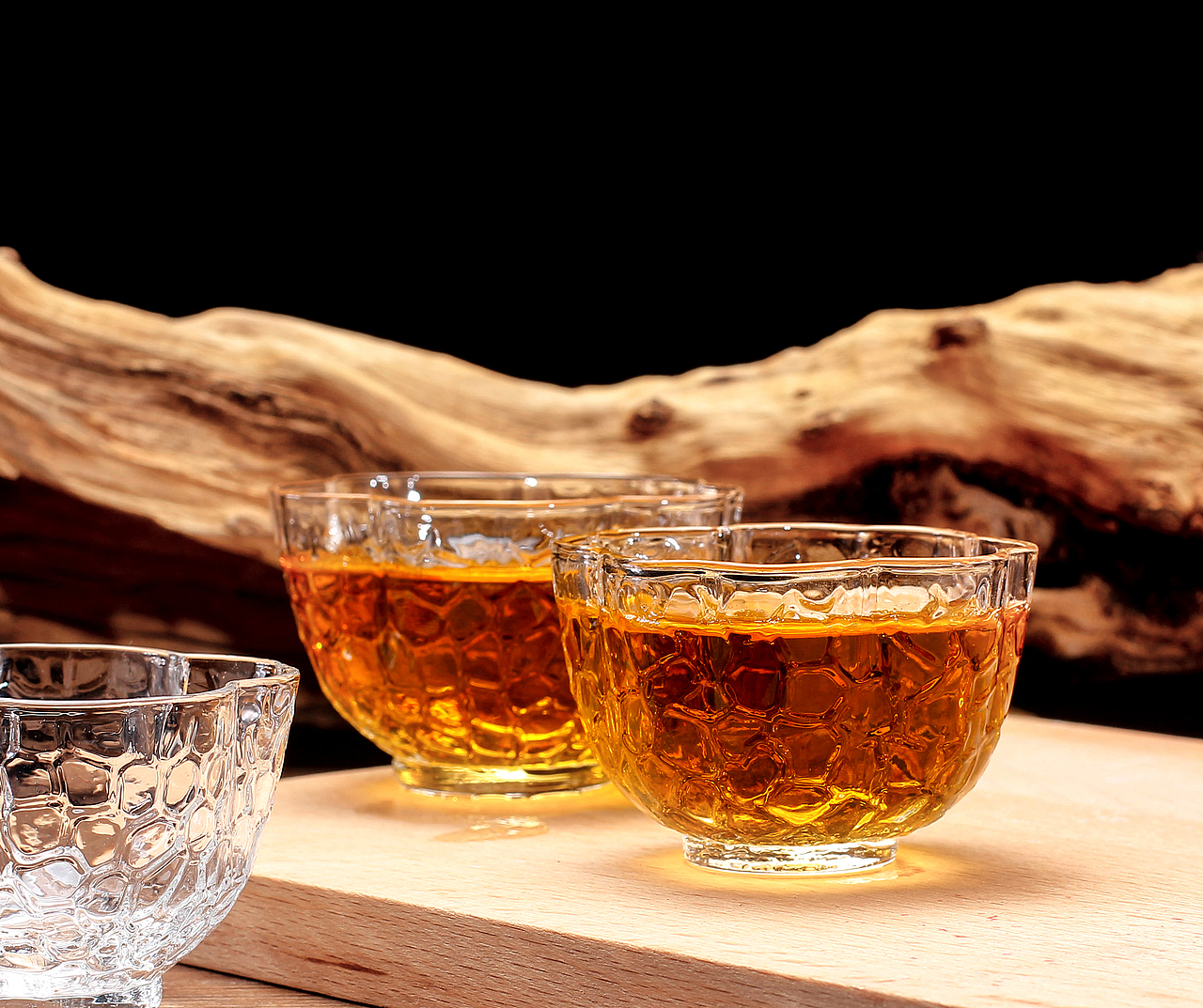 琉璃茶杯（图ZMTM0MTU2NDI0） - 产品摄影 - 站酷设计师桃子视觉原创素材 - 站酷ZCOOL