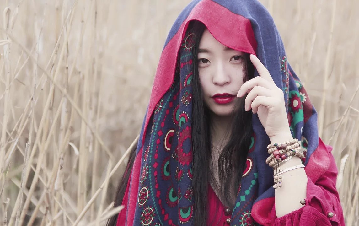 愛拍照的同學(xué)（圖ZODQ4NTE0ODA=） - 人像攝影 - 站酷設(shè)計(jì)師Uncle_shu原創(chuàng)素材 - 站酷ZCOOL
