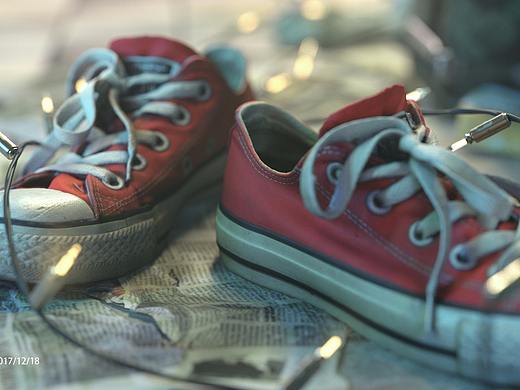 Canvas shoes