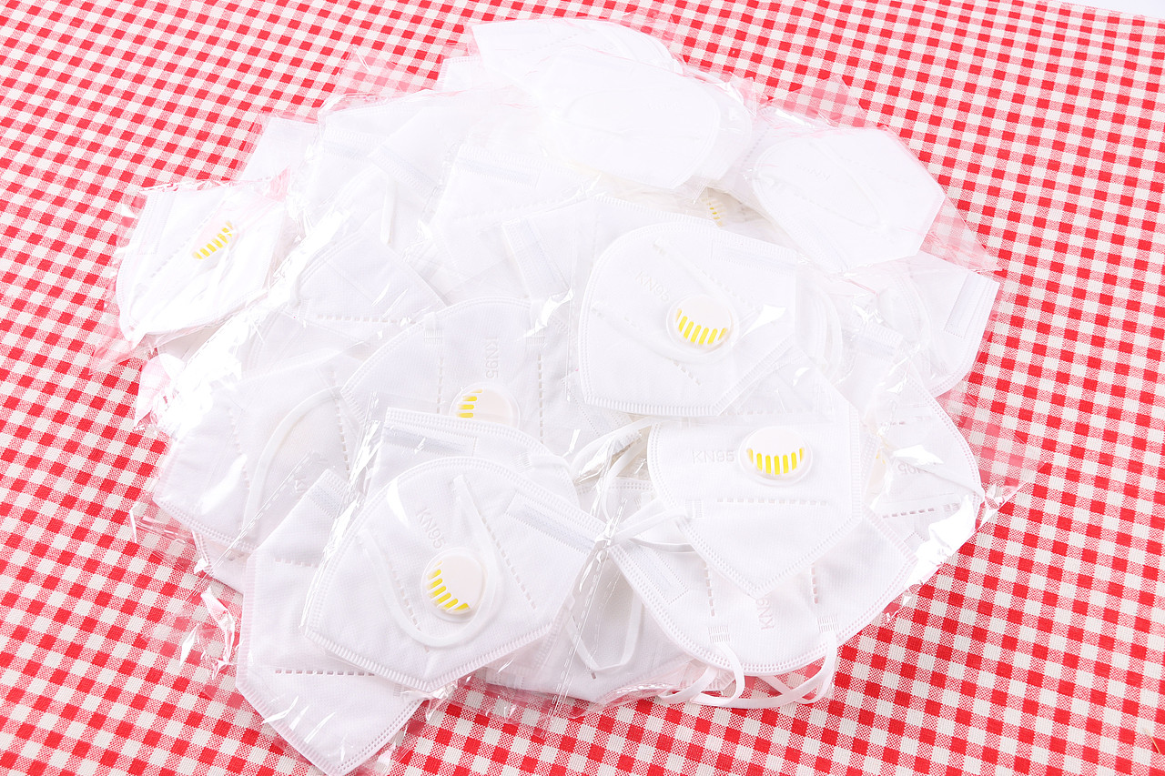 B04居家日用\C02-防护用品\V01KN95带呼吸阀口罩X1