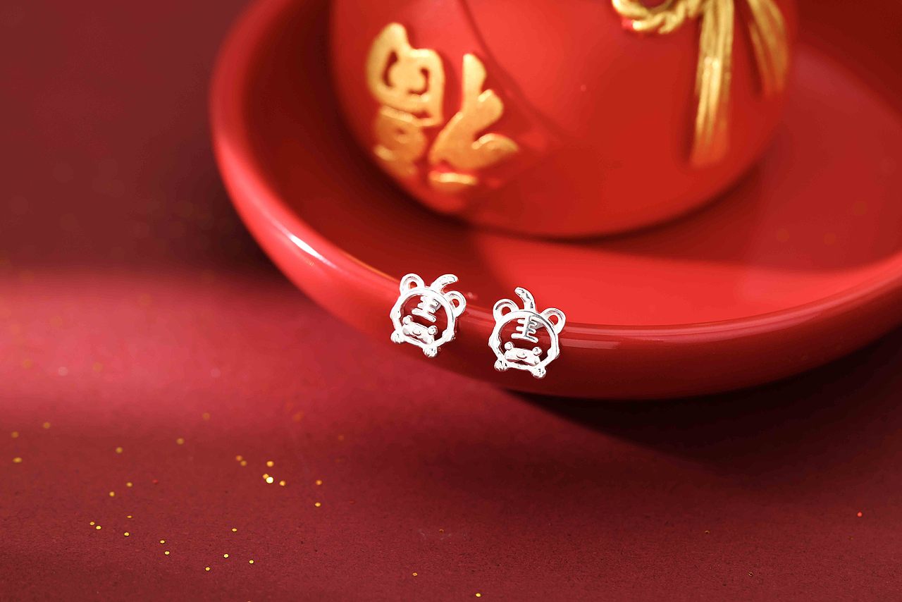 虎年饰品银饰品项链新年手链首饰拍摄电商静物产品拍照