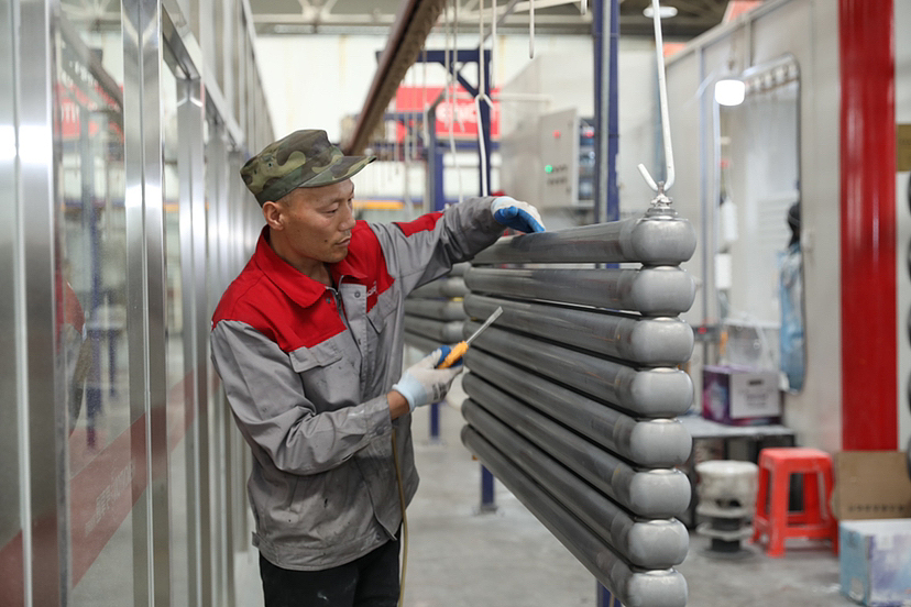 中国暖气工厂散热器工厂明装暖气工厂