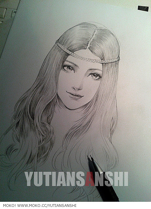 自动铅画个女子