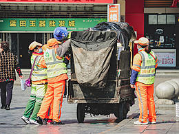 这城市就要醒了