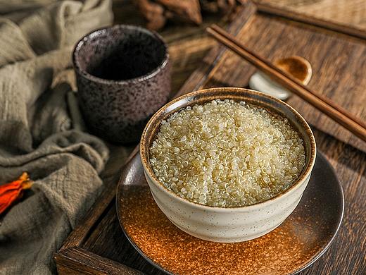 粮食拍摄-《白藜麦》