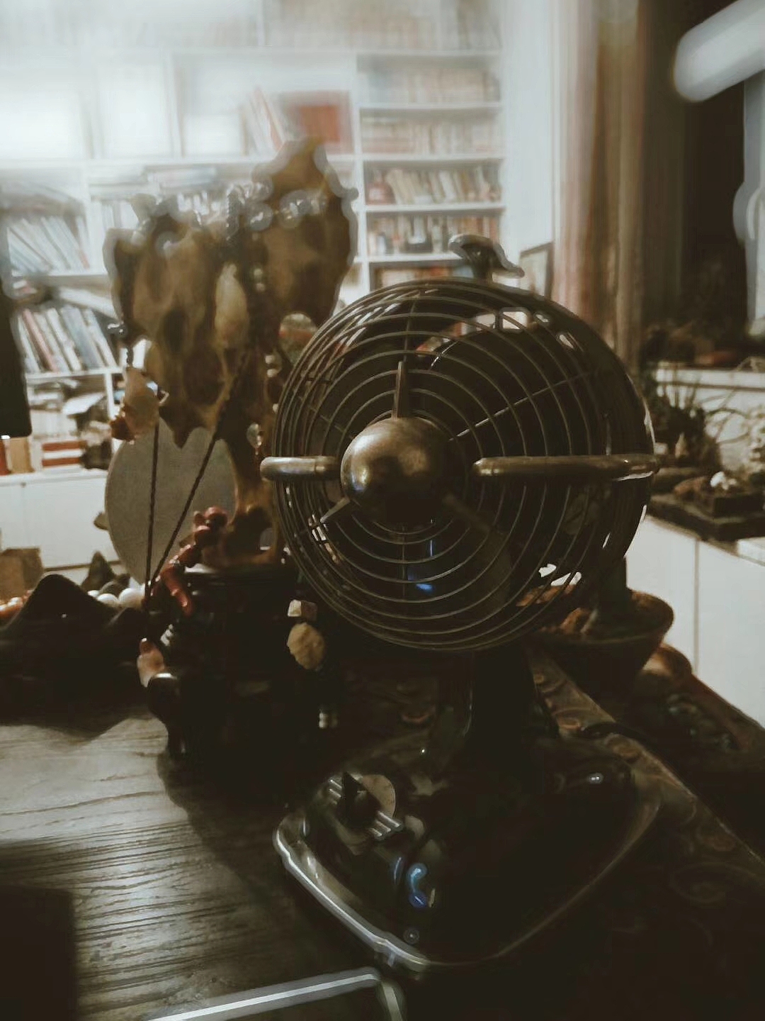 书桌六尺 即是文人的战场（图ZMjI5MzYwNzI4） - 产品摄影 - 站酷设计师的庐原创素材 - 站酷ZCOOL