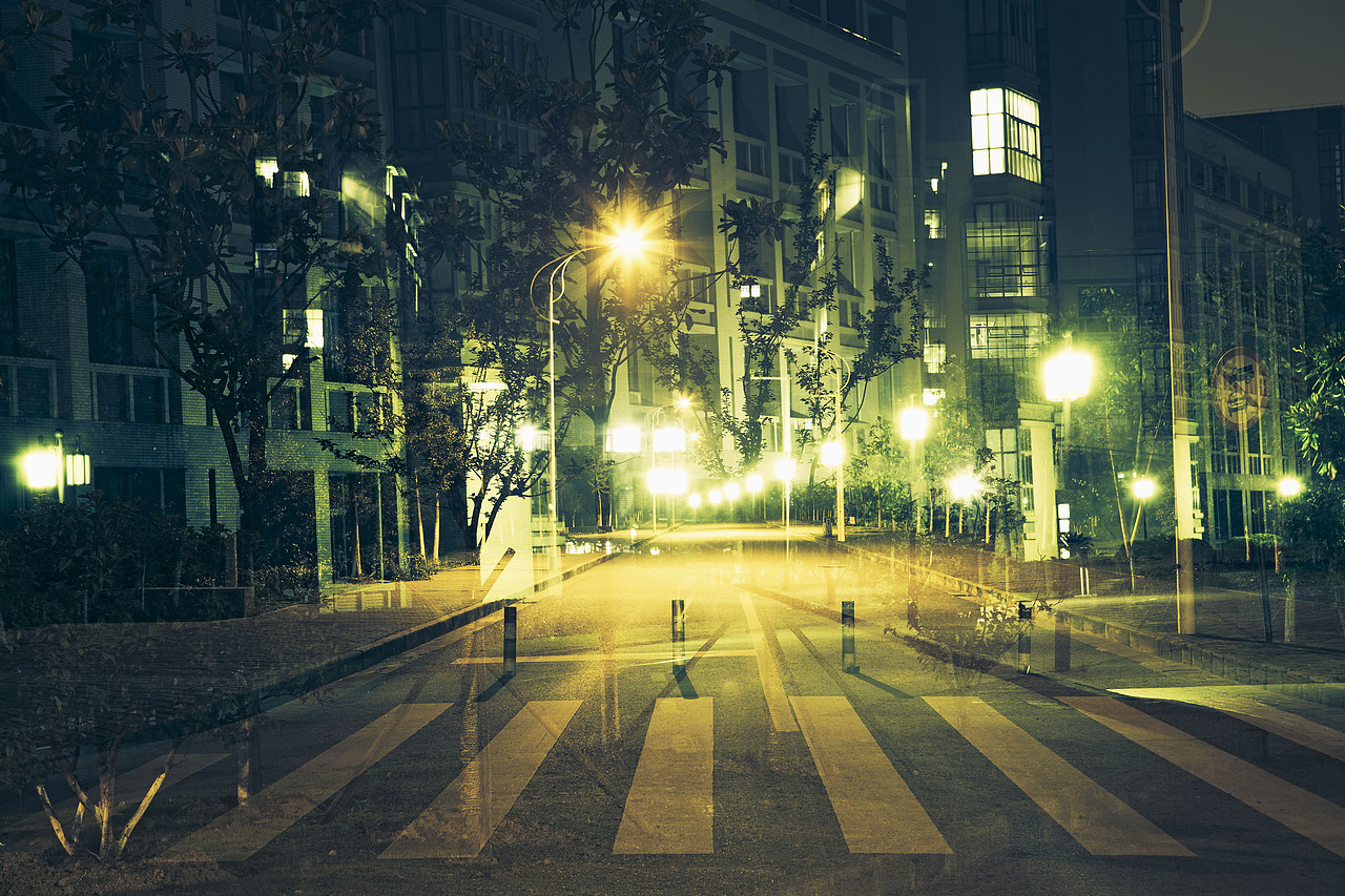 站在人生十字路口的思与定