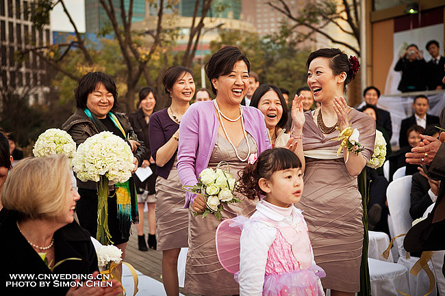 《婚礼感人至深一瞬间-I》新闻纪实婚礼摄影陈昕Simon Chen(婚礼纪实跟拍)（图ZMzY0NTgzMg==） - 人像摄影 - 站酷设计师婚礼摄影师陈昕原创素材 - 站酷ZCOOL