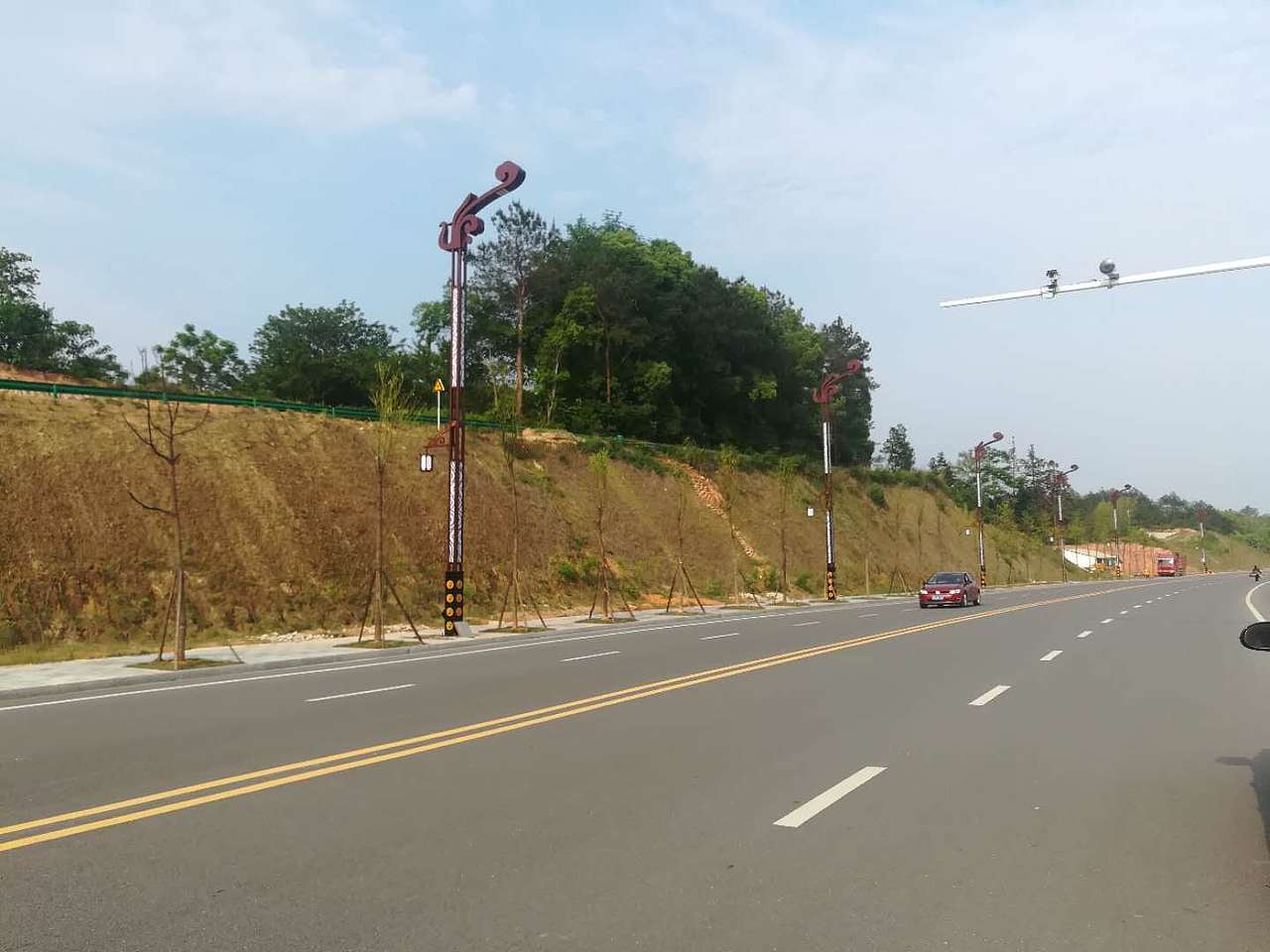 12米凤凰元素路灯