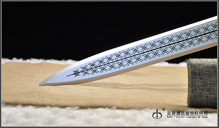 渊虹剑(木质版)|秦时明月系列(DJ-2081)