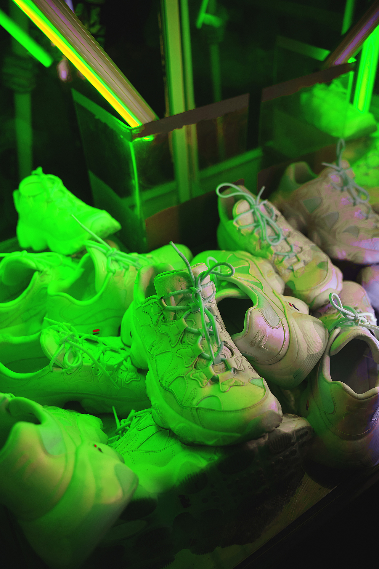 FILA FUSION JAGGER 夜行虎鞋 KV（图ZMTg2MDk5MDY4） - 产品摄影 - 站酷设计师你好雷原创素材 - 站酷ZCOOL