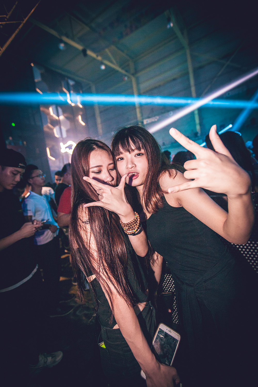 深圳电音party【Red Bull Mad House VOL.2】（图ZNDg3MTEyNzI=） - 人像摄影 - 站酷设计师xubin1123原创素材 - 站酷ZCOOL