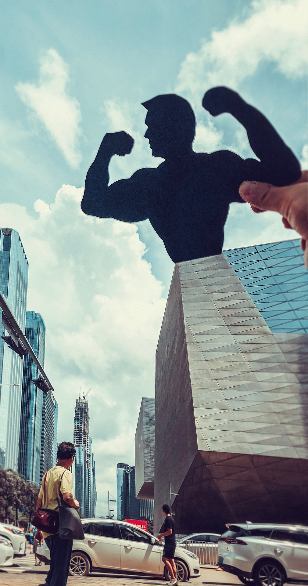 @健身哥:很多人会膜拜你充满力量的英姿,
却从不在乎你这一路走来的不易,<br>可我又能坚持多久呢,<br>这虚妄的世界。