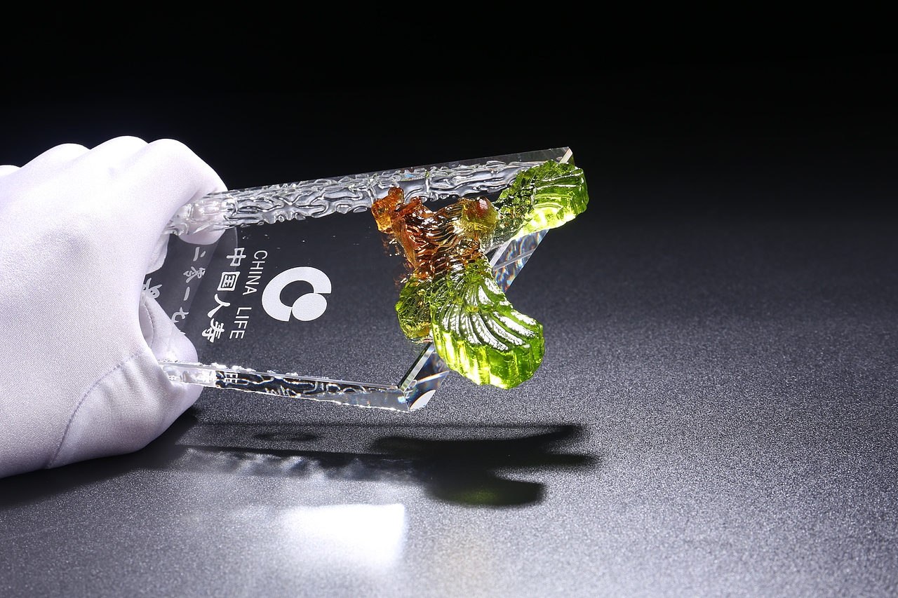 琉璃鹰水晶奖杯拍摄（图ZOTYxODg5NTI=） - 产品摄影 - 站酷设计师linchunjianlike原创素材 - 站酷ZCOOL