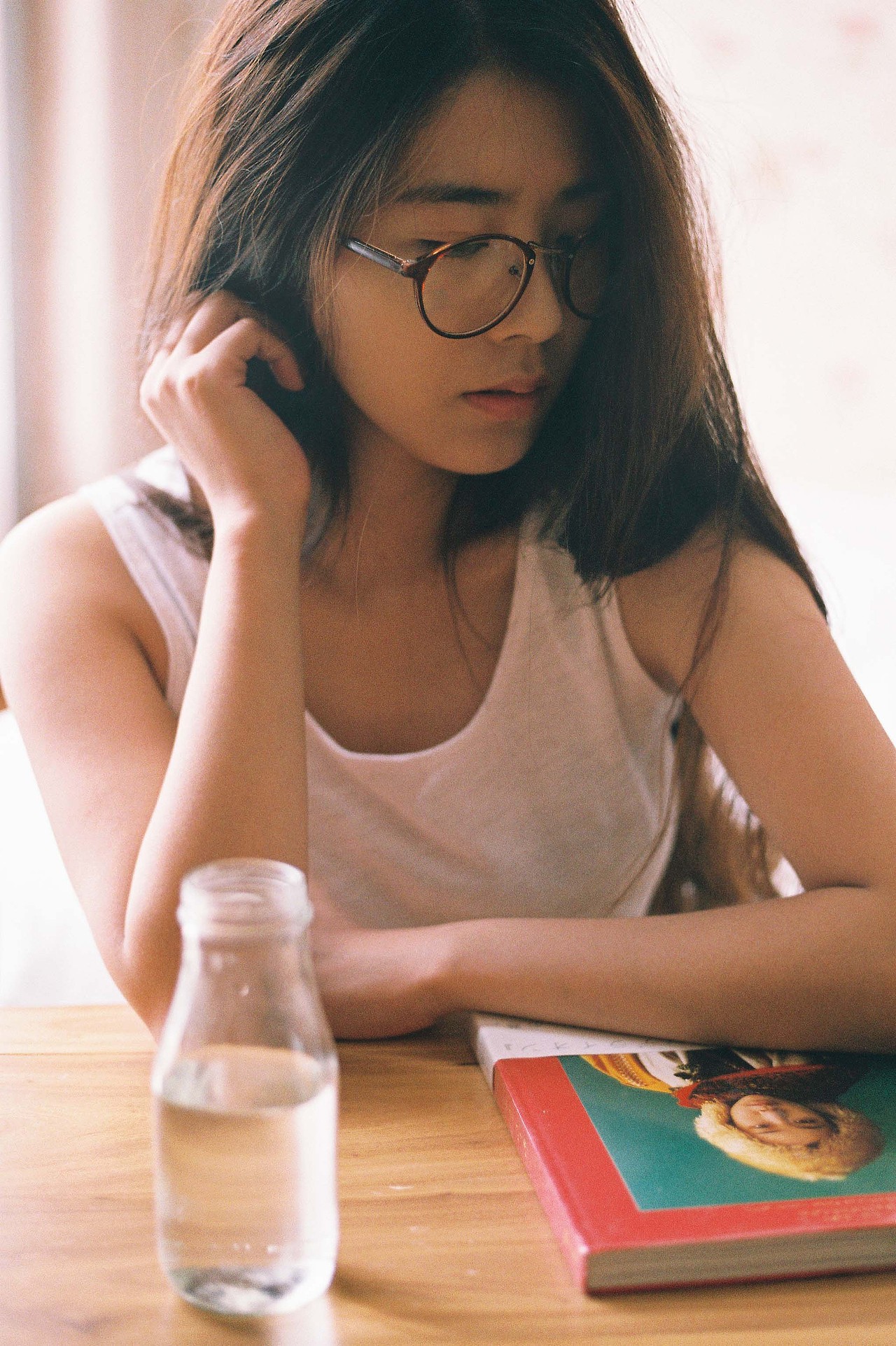 眼镜（图ZNjU2MTgxNDQ=） - 人像摄影 - 站酷设计师郑桑原创素材 - 站酷ZCOOL